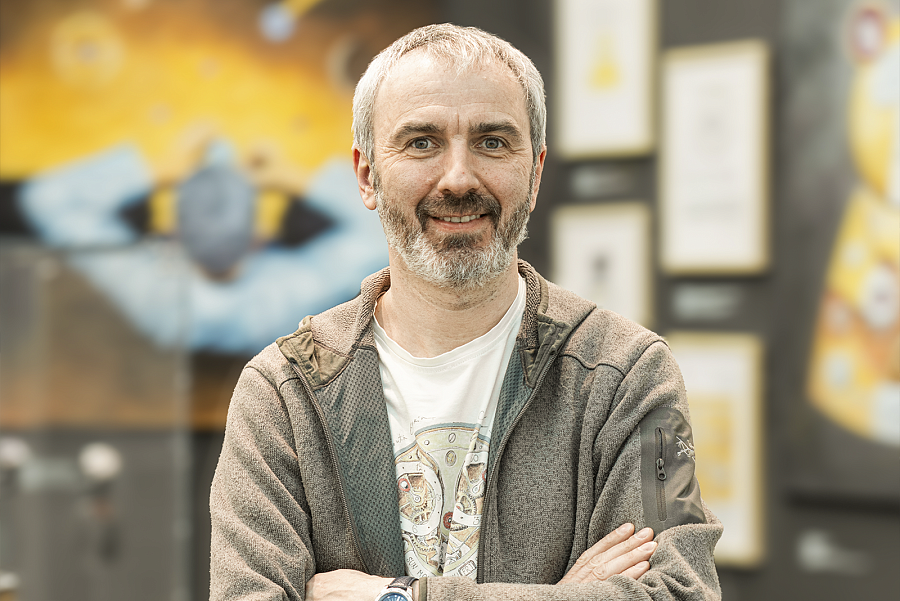 Art Moscow: Konstantin Chaykin Receives the Award for Best Multidisciplinary Booth
